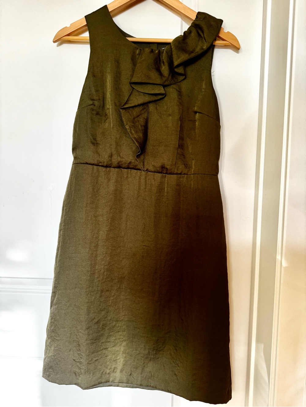 LOFT Olive Green Linen Ruffle Front Sleeveless Dress | Size 4